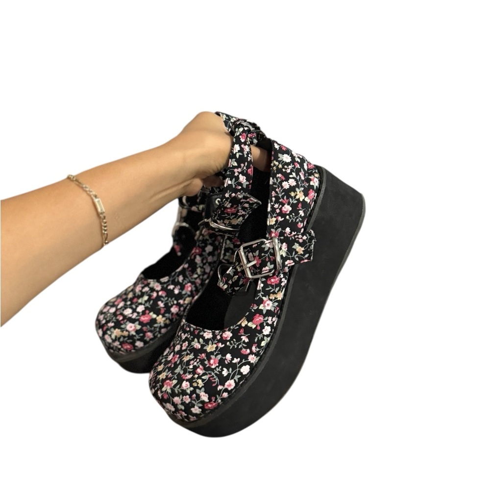 DEMONIA Sprite Floral Platform Heart Mary Jane Shoes - Picture 8 of 12